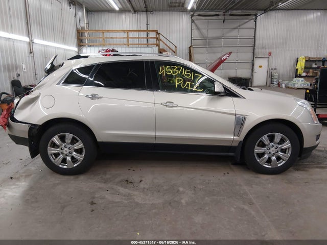 45371517 :رقم المزاد ، 3GYFNEE32FS617696 vin ، 2015 Cadillac Srx Luxury Collection مزاد بيع