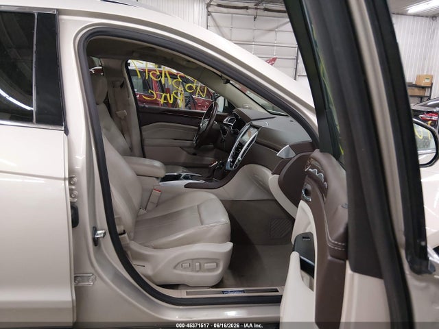 45371517 :رقم المزاد ، 3GYFNEE32FS617696 vin ، 2015 Cadillac Srx Luxury Collection مزاد بيع
