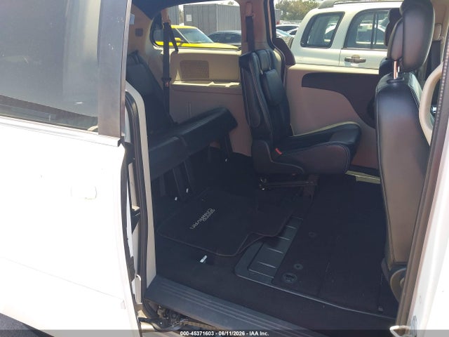 Auction sale of the 2017 Dodge Grand Caravan Sxt, vin: 2C4RDGCG5HR800470, lot number: 45371603