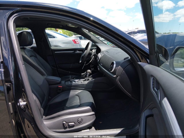 45371604 :رقم المزاد ، WAUJ8GFF6J1063789 vin ، 2018 Audi A3 2.0t Premium/2.0t Tech Premium مزاد بيع