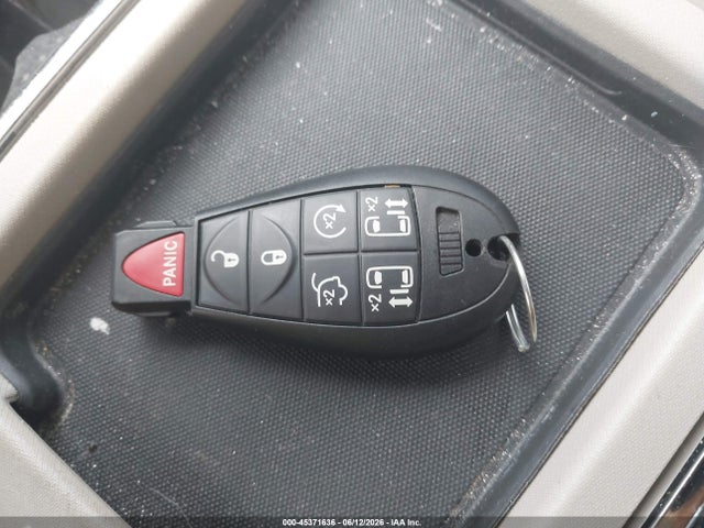 45371636 :رقم المزاد ، 2C4RC1CG6DR712232 vin ، 2013 Chrysler Town & Country Touring-l مزاد بيع