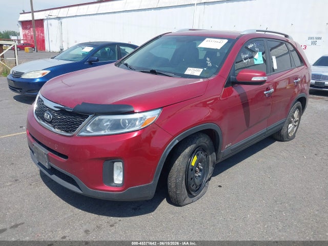 KIA SORENTO LX 2015 5XYKTCA68FG585286 Image 2