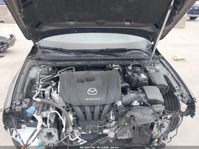 2022 Mazda Mazda3 Premium მანქანა იყიდება აუქციონზე, vin: JM1BPAML0N1515418, აუქციონის ნომერი: 45371706