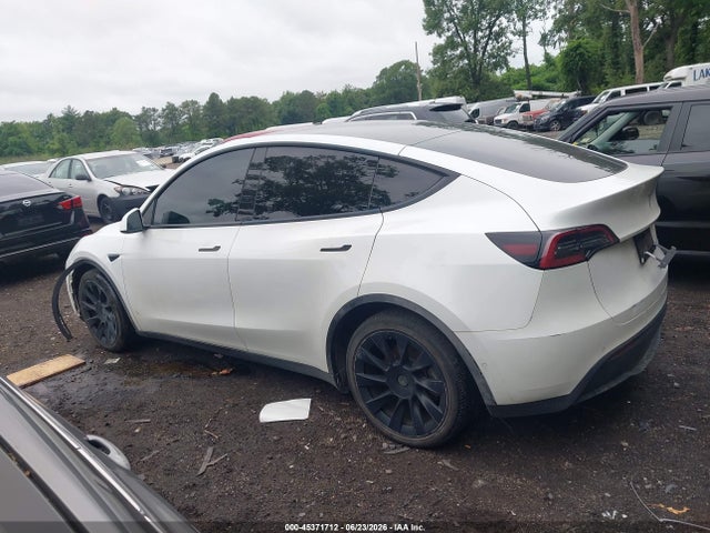 Продаж на аукціоні авто 2022 Tesla Model Y Long Range Dual Motor All-wheel Drive, vin: 7SAYGDEE4NA018326, номер лоту: 45371712