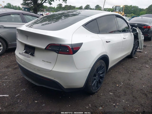 Продаж на аукціоні авто 2022 Tesla Model Y Long Range Dual Motor All-wheel Drive, vin: 7SAYGDEE4NA018326, номер лоту: 45371712