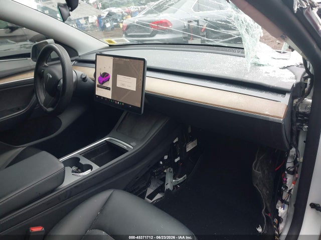 Продаж на аукціоні авто 2022 Tesla Model Y Long Range Dual Motor All-wheel Drive, vin: 7SAYGDEE4NA018326, номер лоту: 45371712