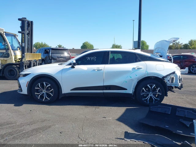 Продажа на аукционе авто 2023 Toyota Crown Limited, vin: JTDAAAAF8P3003943, номер лота: 45371713