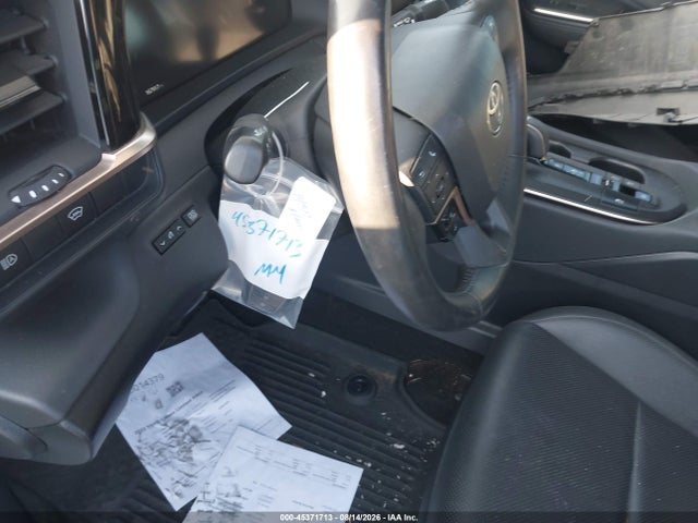 Продажа на аукционе авто 2023 Toyota Crown Limited, vin: JTDAAAAF8P3003943, номер лота: 45371713