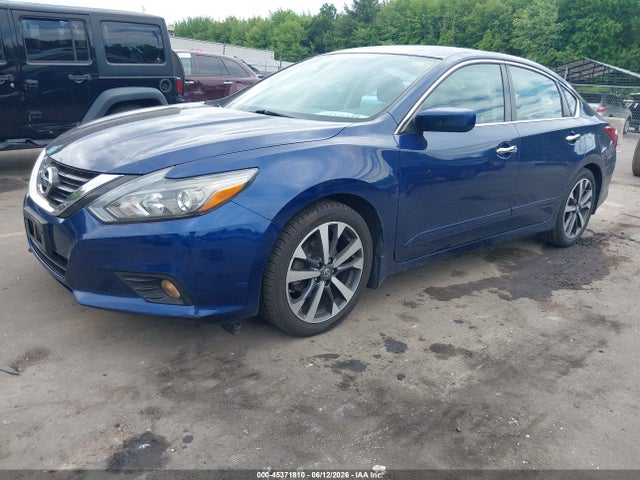 2017 Nissan Altima 2.5 Sr მანქანა იყიდება აუქციონზე, vin: 1N4AL3AP1HN333045, აუქციონის ნომერი: 45371810