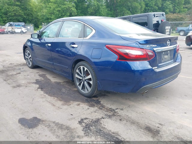 2017 Nissan Altima 2.5 Sr მანქანა იყიდება აუქციონზე, vin: 1N4AL3AP1HN333045, აუქციონის ნომერი: 45371810