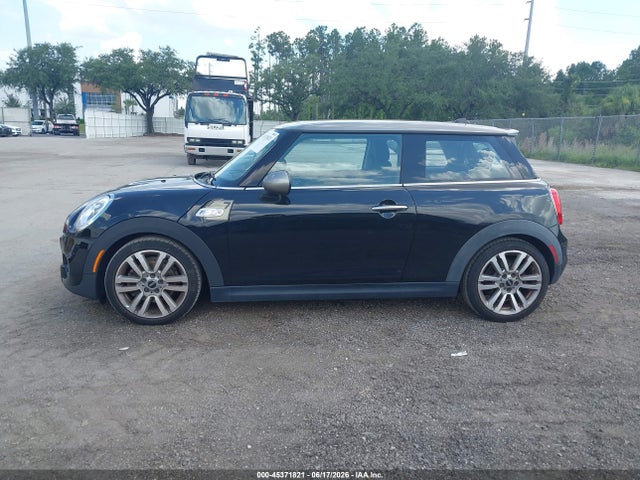Продаж на аукціоні авто 2017 Mini Hardtop Cooper S, vin: WMWXP7C34H3B94549, номер лоту: 45371821