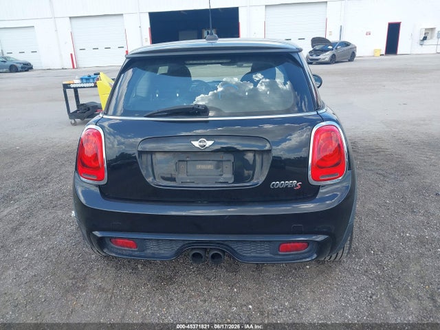 Продаж на аукціоні авто 2017 Mini Hardtop Cooper S, vin: WMWXP7C34H3B94549, номер лоту: 45371821