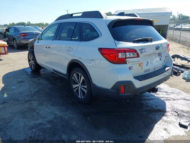 Subaru Outback 2.5i Limited 2018 4S4BSANC2J3314871 Image 3