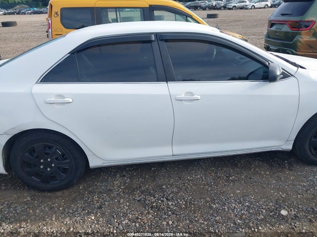 2014 Toyota Camry Le მანქანა იყიდება აუქციონზე, vin: 4T1BF1FK4EU447691, აუქციონის ნომერი: 45371838