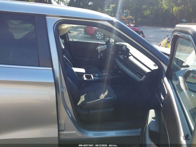 Продажа на аукционе авто 2022 Mitsubishi Outlander Se 2.5 S-awc, vin: JA4J4UA81NZ044154, номер лота: 45371847