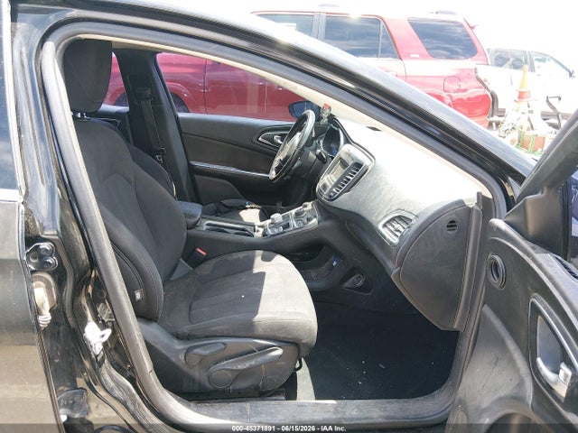 Продажа на аукционе авто 2015 Chrysler 200 Limited, vin: 1C3CCCAB6FN596883, номер лота: 45371891
