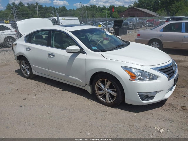 45371911 :رقم المزاد ، 1N4AL3AP9FN307242 vin ، 2015 Nissan Altima 2.5 Sl مزاد بيع
