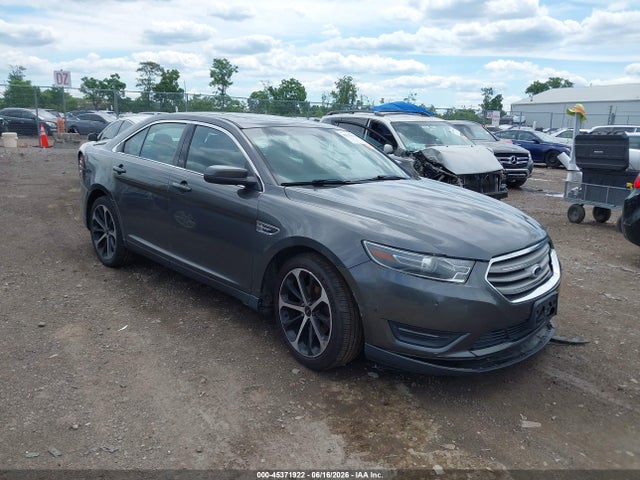 Auction sale of the 2015 Ford Taurus Sel, vin: 1FAHP2H81FG174010, lot number: 45371922