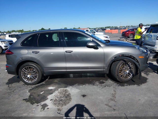 2016 Porsche Cayenne მანქანა იყიდება აუქციონზე, vin: WP1AA2A20GLA09656, აუქციონის ნომერი: 45371944