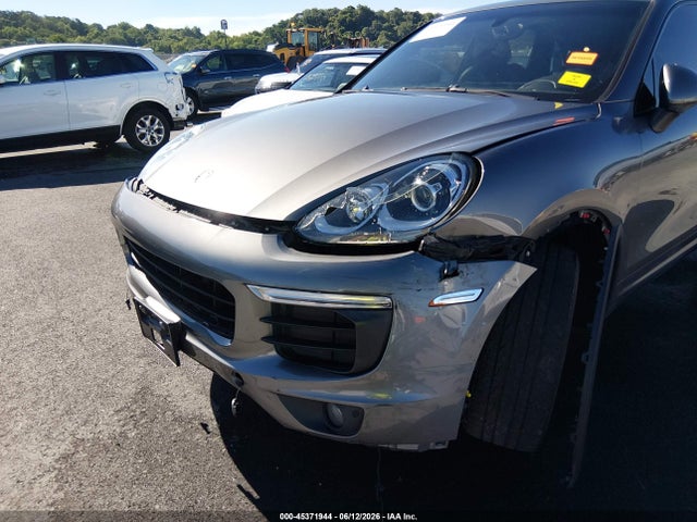 2016 Porsche Cayenne მანქანა იყიდება აუქციონზე, vin: WP1AA2A20GLA09656, აუქციონის ნომერი: 45371944