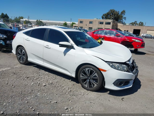 2016 19XFC1F72GE223993 main image
