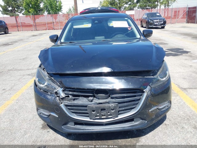 3MZBN1W36JM185796 Mazda Mazda3 Grand Touring