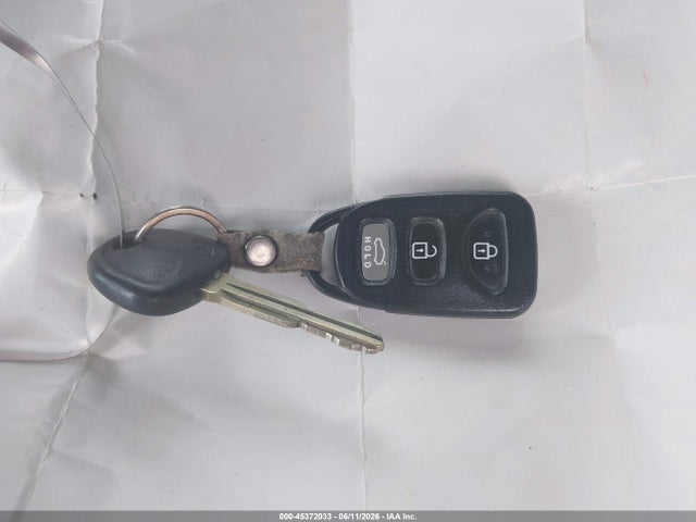 2011 Hyundai Elantra Gls მანქანა იყიდება აუქციონზე, vin: 5NPDH4AE3BH033141, აუქციონის ნომერი: 45372033