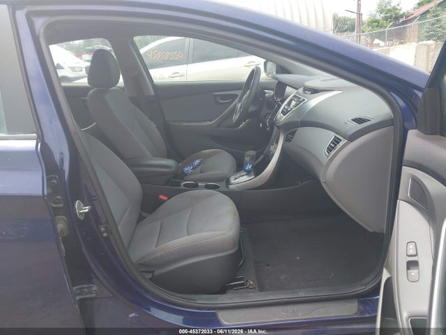 2011 Hyundai Elantra Gls მანქანა იყიდება აუქციონზე, vin: 5NPDH4AE3BH033141, აუქციონის ნომერი: 45372033