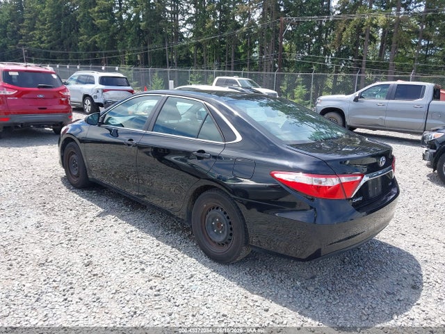 Toyota CAMRY LE 2015 4T4BF1FKXFR490763 Image 3