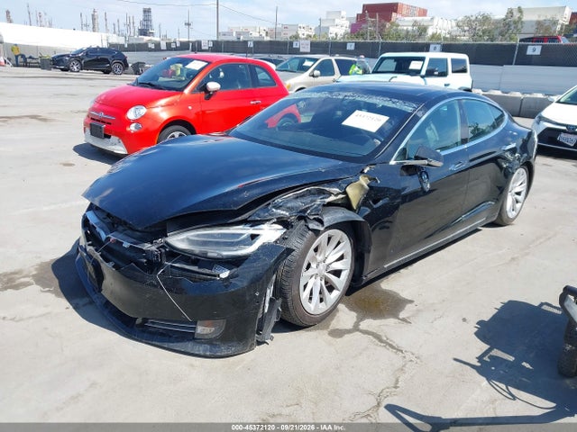 Tesla Model S 100d/75d/p100d 2018 5YJSA1E21JF275529 Image 2