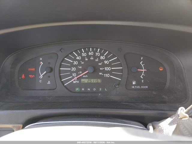 45372236 :رقم المزاد ، 4T3ZF19C6YU211123 vin ، 2000 Toyota Sienna Ce مزاد بيع