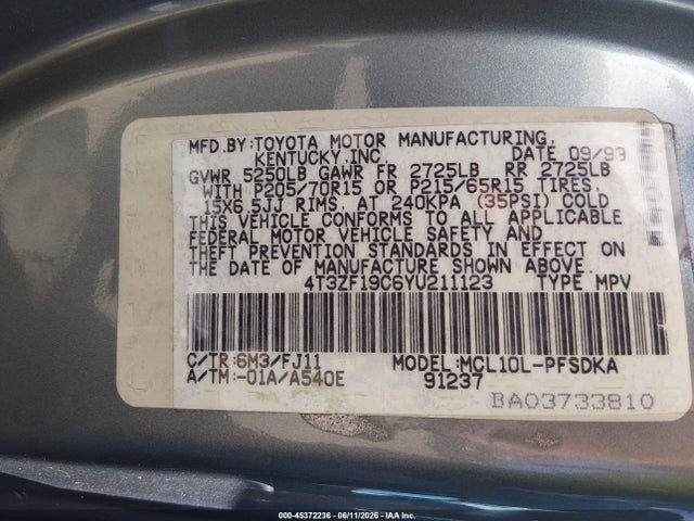 45372236 :رقم المزاد ، 4T3ZF19C6YU211123 vin ، 2000 Toyota Sienna Ce مزاد بيع