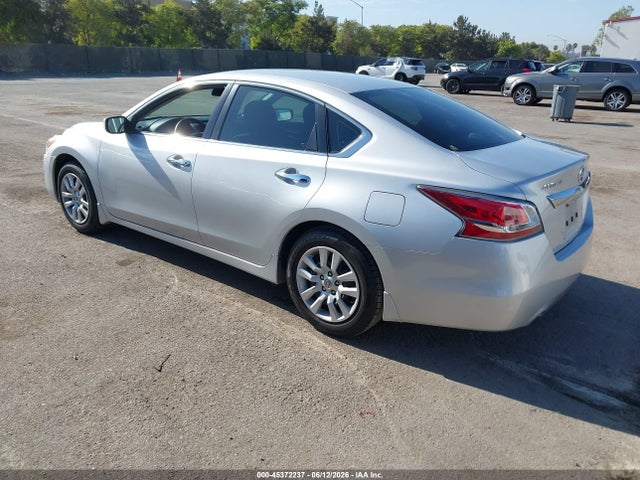 Nissan Altima 2.5 S 2015 1N4AL3AP5FC133004 Image 3