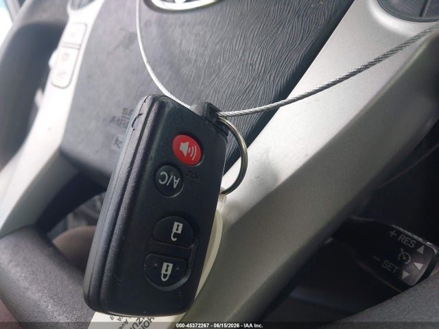 Продаж на аукціоні авто 2014 Toyota Prius Three, vin: JTDKN3DU5E1746471, номер лоту: 45372267