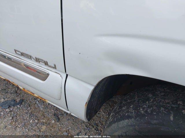 45372299 :رقم المزاد ، 1GKEK13T65J217456 vin ، 2005 Gmc Yukon Sle مزاد بيع