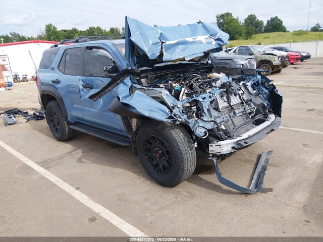 2025 Toyota 4runner Trd Off Road Premium მანქანა იყიდება აუქციონზე, vin: JTEVA5BR2S5035782, აუქციონის ნომერი: 45372313