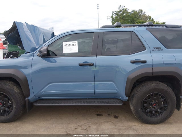 2025 Toyota 4runner Trd Off Road Premium მანქანა იყიდება აუქციონზე, vin: JTEVA5BR2S5035782, აუქციონის ნომერი: 45372313
