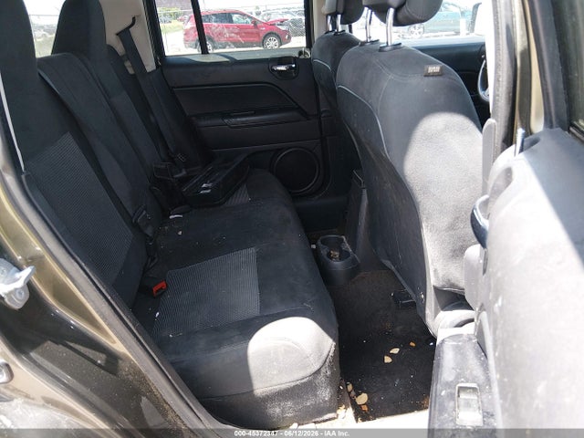 45372347 :رقم المزاد ، 1C4NJRBB7FD379344 vin ، 2015 Jeep Patriot Sport مزاد بيع