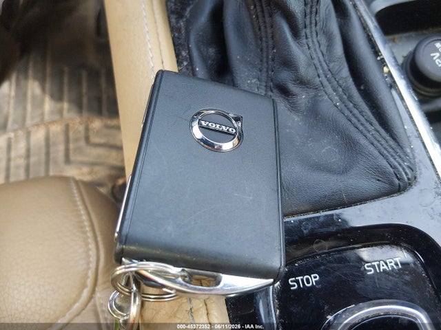 45372352 :رقم المزاد ، YV4A22PK0G1067586 vin ، 2016 Volvo Xc90 T6 Momentum مزاد بيع