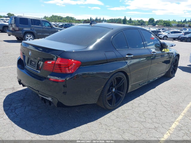 Продажа на аукционе авто 2015 Bmw M5, vin: WBSFV9C55FD594490, номер лота: 45372407