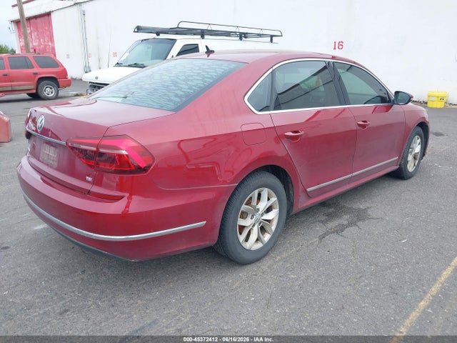 1VWAT7A30HC086236 Volkswagen Passat 1.8t S