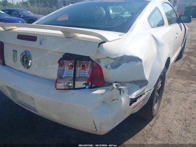 Auction sale of the 2006 Ford Mustang V6, vin: 1ZVFT80N165174745, lot number: 45372461