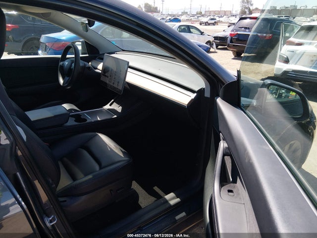 45372476 :رقم المزاد ، 5YJYGDEE4MF282046 vin ، 2021 Tesla Model Y Long Range Dual Motor All-wheel Drive مزاد بيع