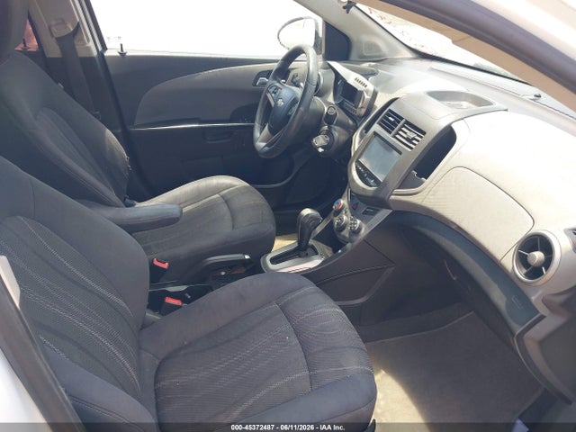 45372487 :رقم المزاد ، 1G1JC5SHXG4169126 vin ، 2016 Chevrolet Sonic Lt Auto مزاد بيع