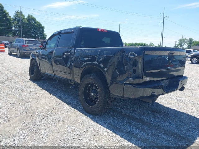 Продажа на аукционе авто 2017 Ram 1500 Express  4x4 5'7 Box, vin: 3C6RR7KT0HG605194, номер лота: 45372501