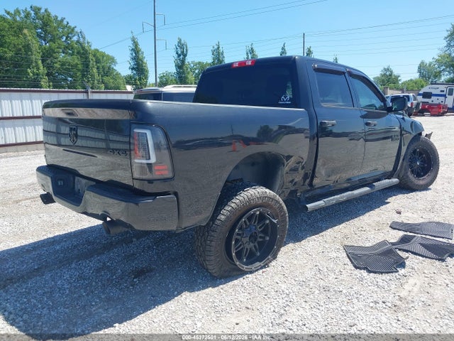 Продажа на аукционе авто 2017 Ram 1500 Express  4x4 5'7 Box, vin: 3C6RR7KT0HG605194, номер лота: 45372501