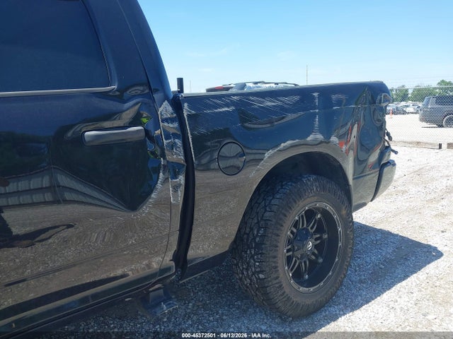 Продажа на аукционе авто 2017 Ram 1500 Express  4x4 5'7 Box, vin: 3C6RR7KT0HG605194, номер лота: 45372501