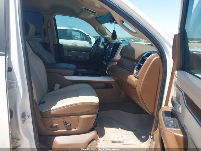 Продажа на аукционе авто 2019 Ram 2500 Laramie  4x4 6'4 Box, vin: 3C6UR5FLXKG714908, номер лота: 45372557