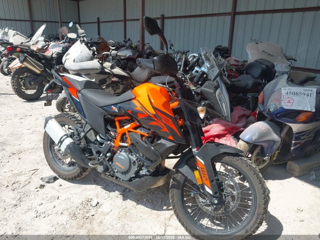 2023 MD2JGJ40XPC260845 main image