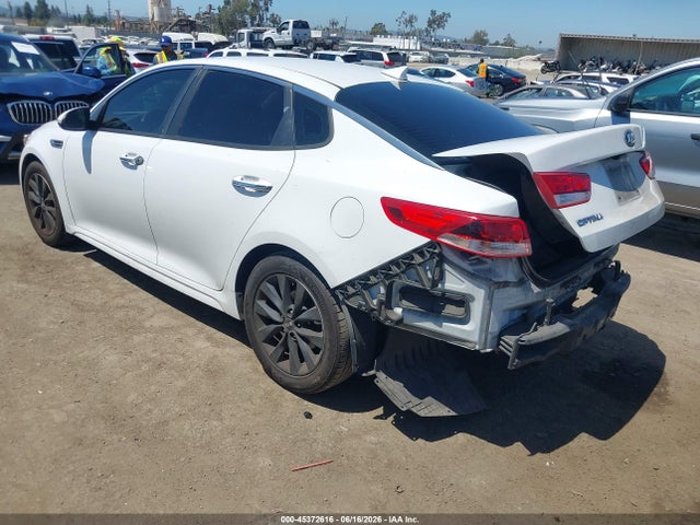 KIA Optima Lx 2016 5XXGT4L37GG004560 Image 3